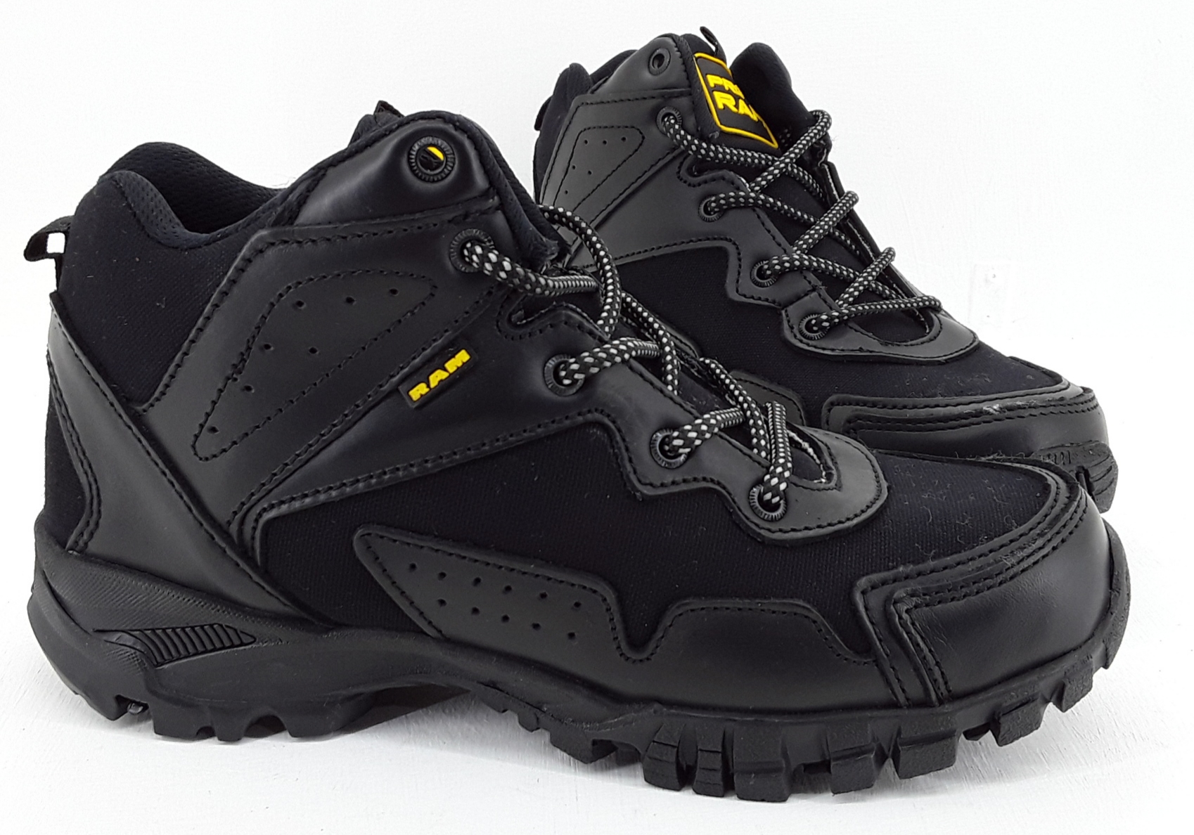 Lucchese estrena botas vaqueras Ram Truck con un precio de hasta 2 2,495  Noticias