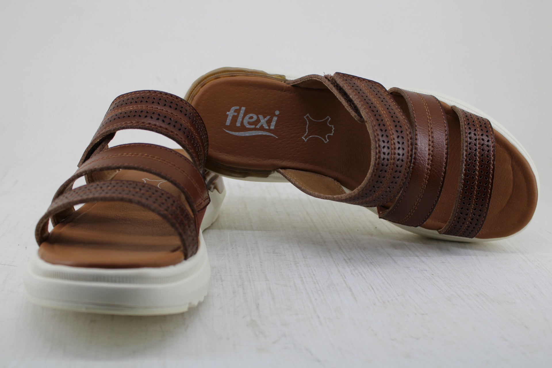 Sandalia de Confort para Mujer Estilo 129404 Tan (café) Envío Gratis