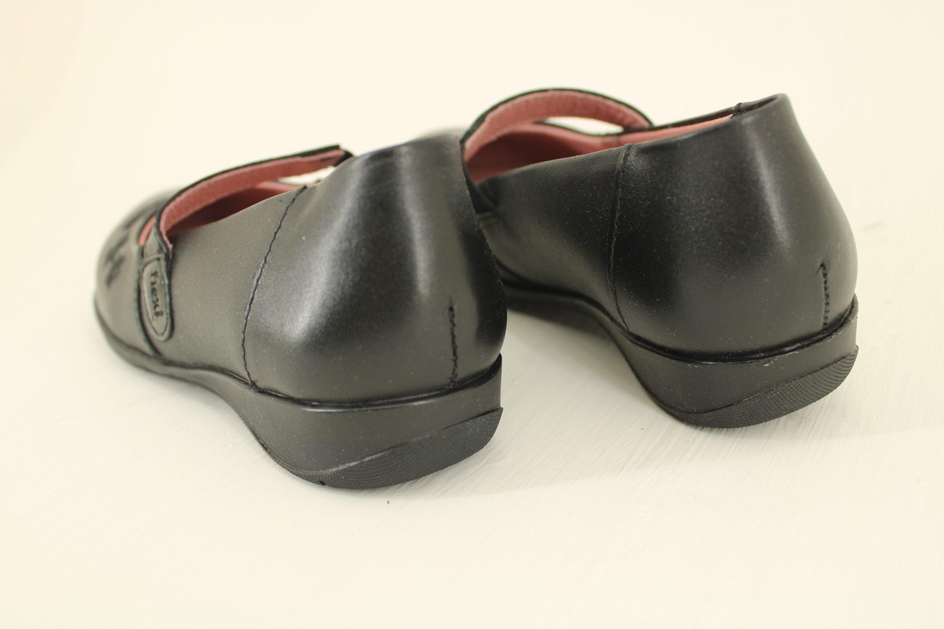 Balerina Escolar Flexi para Niña elaborada en 100% Piel Estilo 35930 Negro del 17 al 21 Envío Gratis - Imagen 6